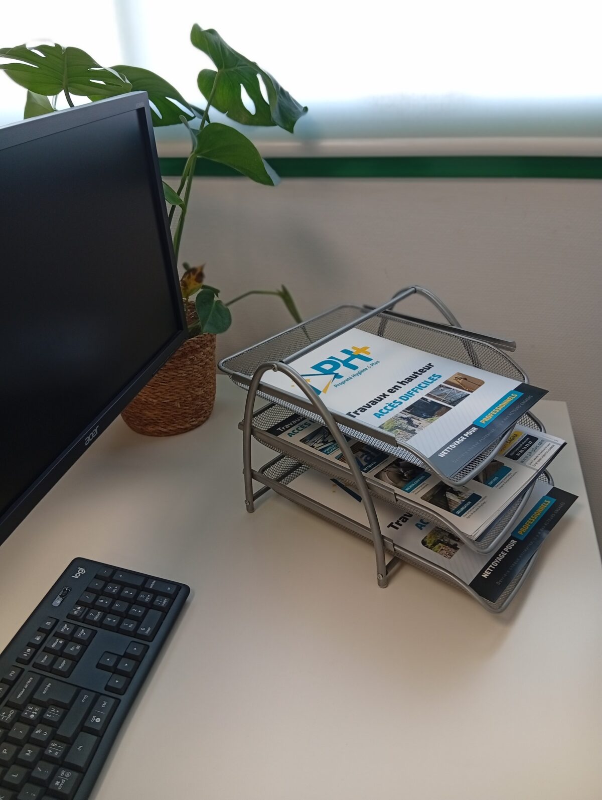 b6e17fe3 acd8 4772 a24b 86f9802506f7