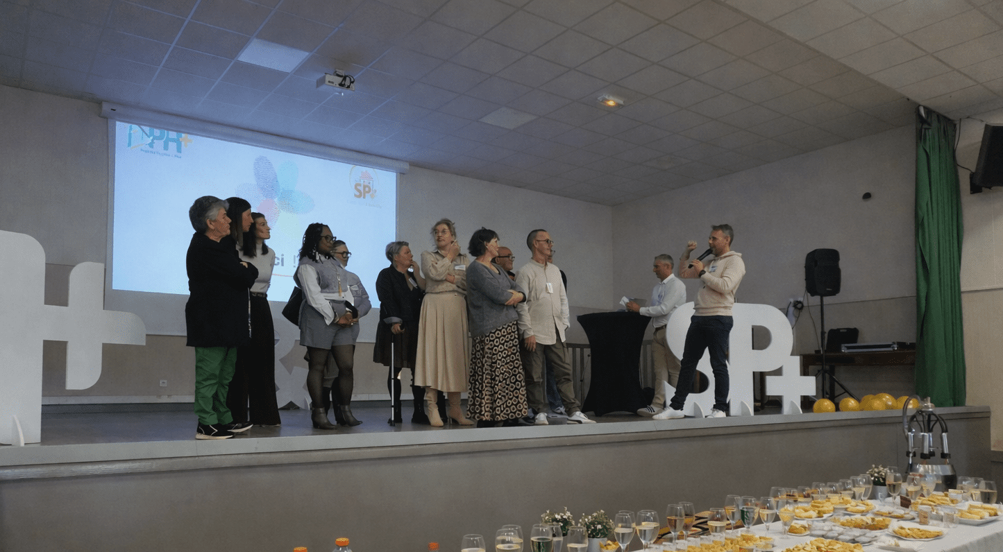 repas entreprise, moments conviviaux - repas - équipes - Gildas Adam - PH+- SP+- moment d'échange - fête - discours - traiteur - amuse-bouche - remise de cadeau - ancienneté - bonheur et bonne humeur