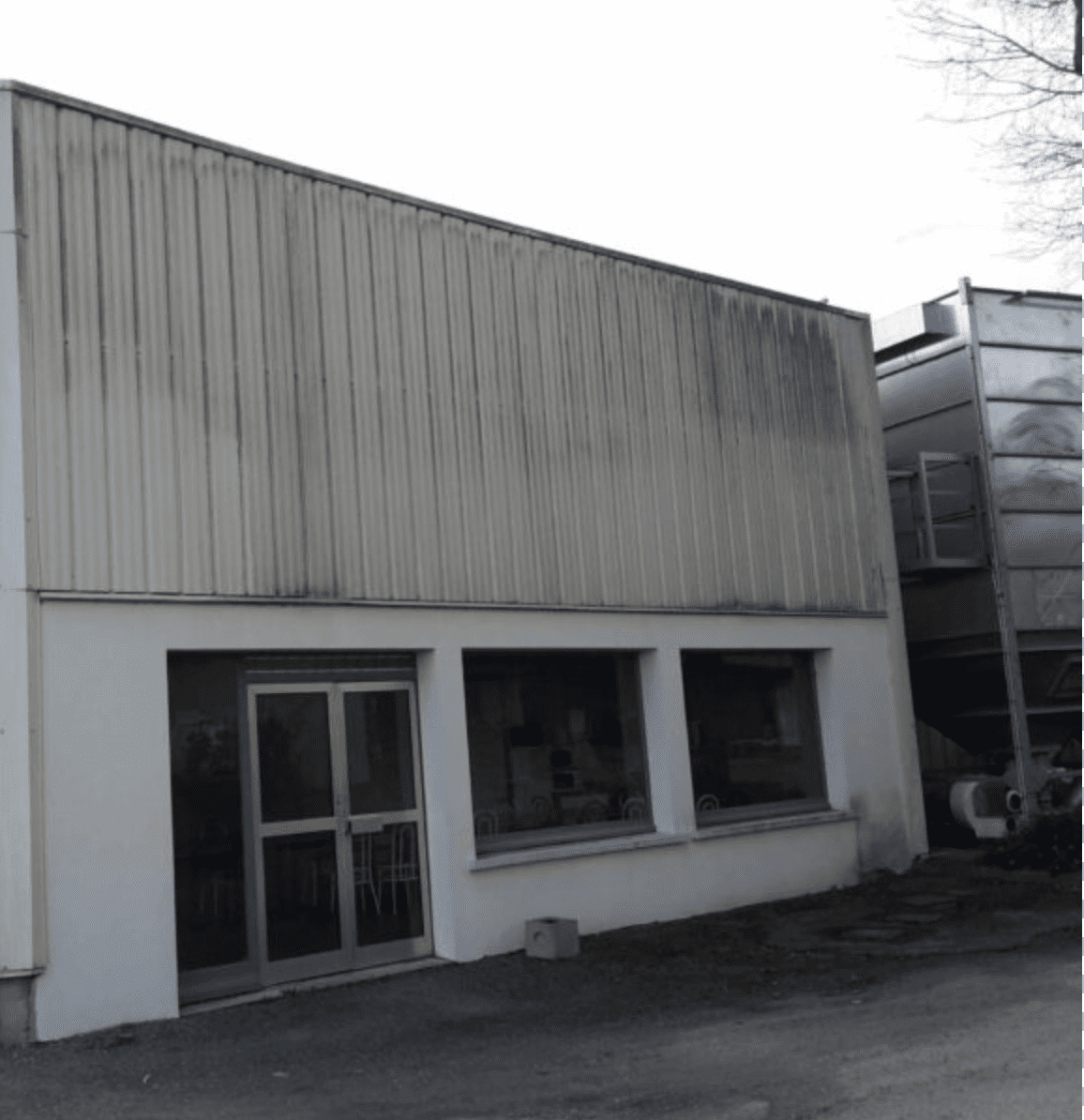 bardage entrepot avant